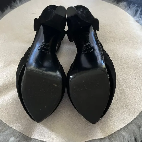Fendi Black Leather Platform Sandals.  Size 38.5 US 8.5