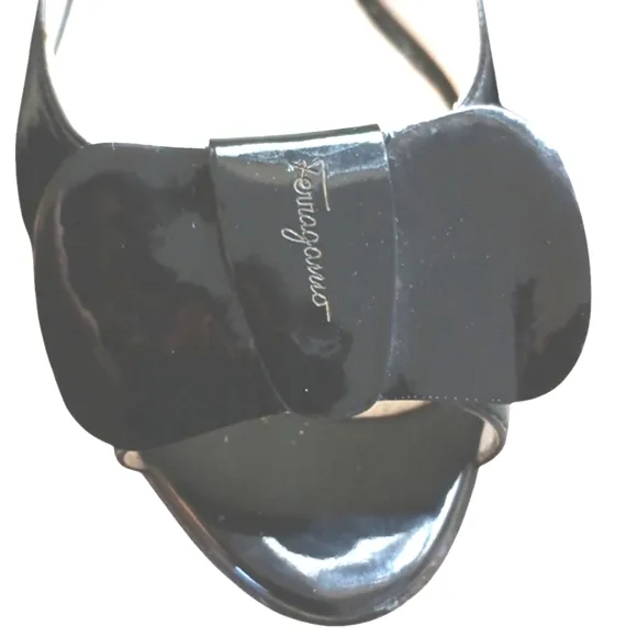Ferragamo Black Patent Leather Sandals Sling Back Heels sz 10 B