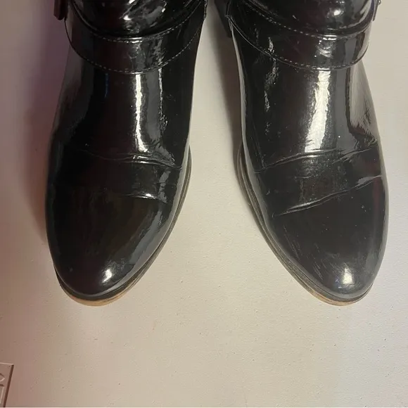 Franco Sarto Raina Black Patent Leather Ankle Boots Size 7 Glossy Versatile