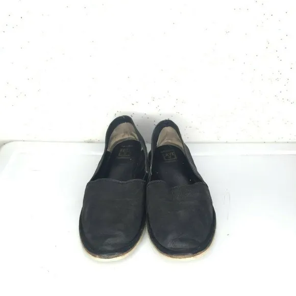 Frye Kyle Black Leather Slip On Flats - Size 7.5