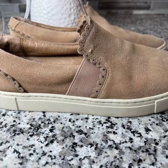 Frye | Women's Ivy Scallop Slip-on Suede Sneakers Size 8.5