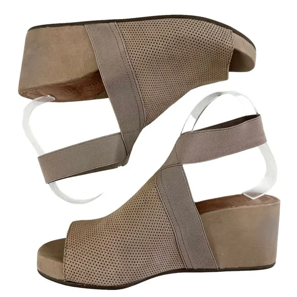 Gentle Souls Gianna 65 Elastic Perforated Wedge Sandals Size 9