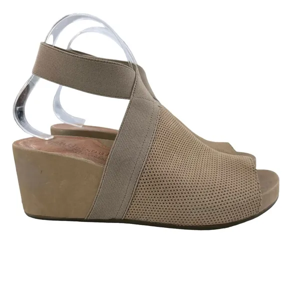 Gentle Souls Gianna 65 Elastic Perforated Wedge Sandals Size 9