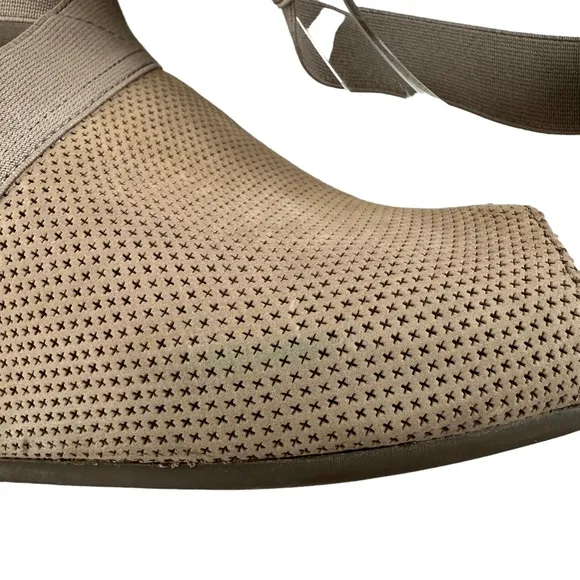 Gentle Souls Gianna 65 Elastic Perforated Wedge Sandals Size 9
