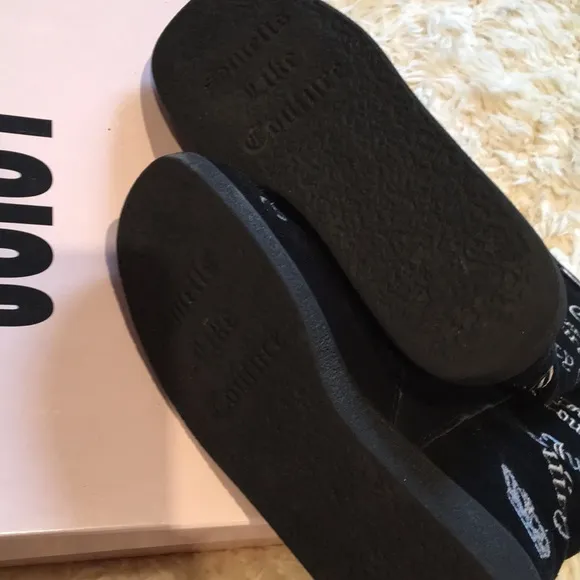 Girl’s Juicy Couture boots