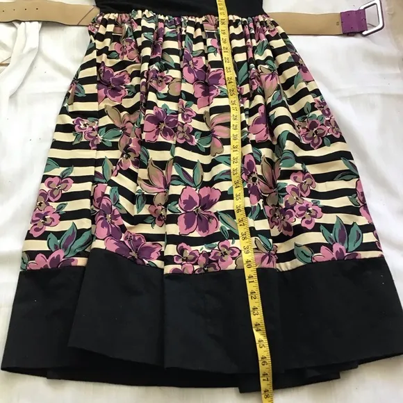 GO VICKI! WOMEN VINTAGE BLACK FLORAL STRIPS CREW NECK LONG SLEEVE DRESS SZ 11/12