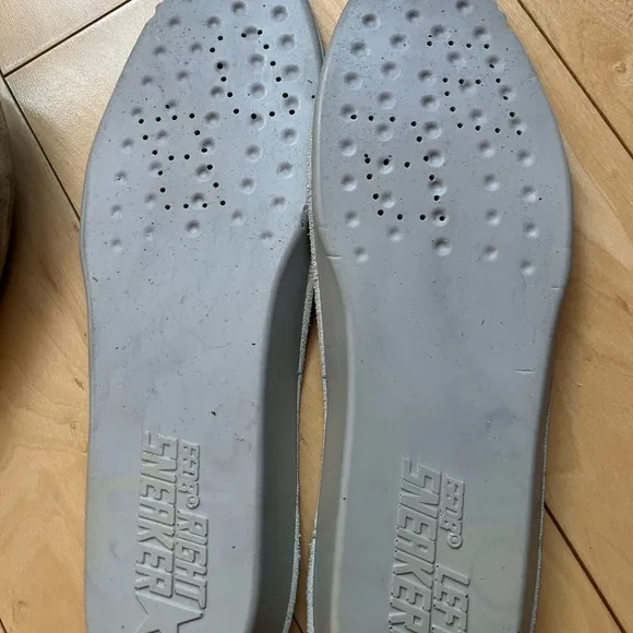 Golden Goose Women’s Size 37 sneaker. Used sneakers but BRAND NEW INSOLES.