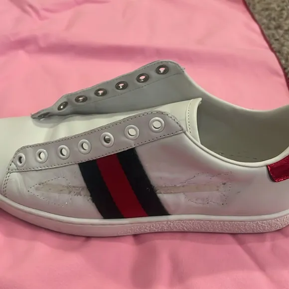 Gucci Ace Women’s Size 37 Sneaker. Return shoes arrow removed. Great condition!