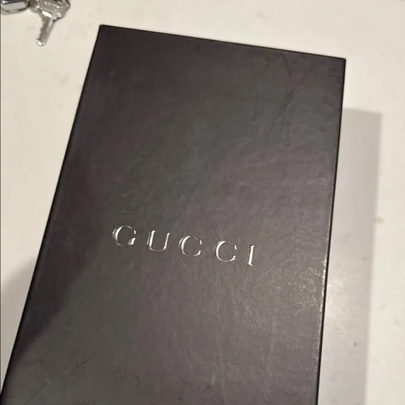 🪩Gucci Elegant Black plisse stretch heels