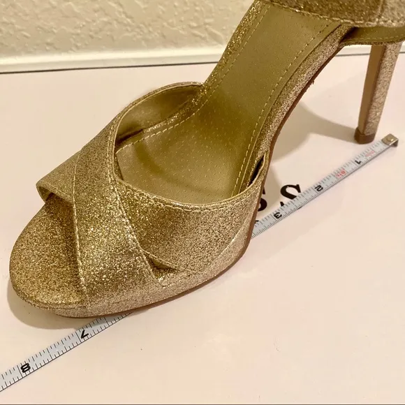 GUESS GOLD METALLIC Jordie Dress Sandals Heels