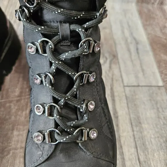 GUESS Ortela Combat Boots Size 7 Black Quilted Fabric Chunky Moto Ankle Lace Up