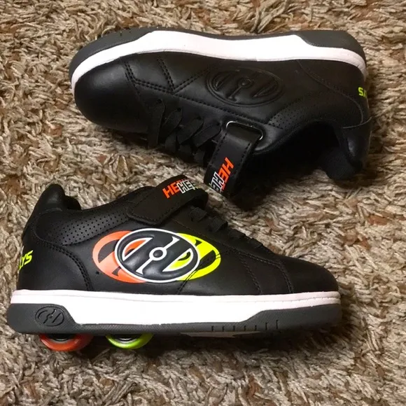 Heelys wheeled sneakers NWOT
