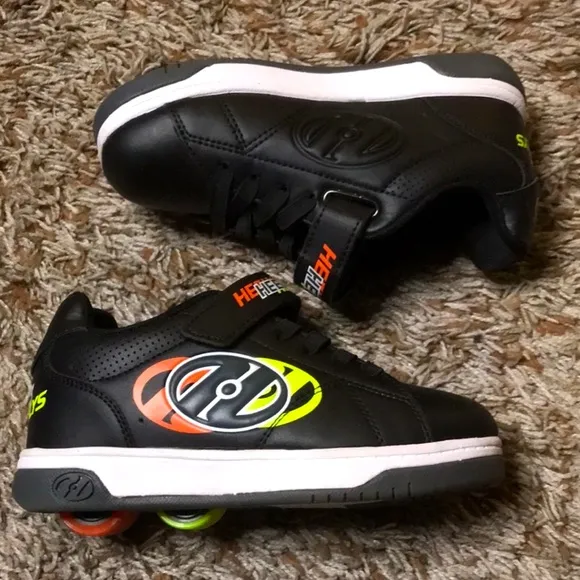 Heelys wheeled sneakers NWOT