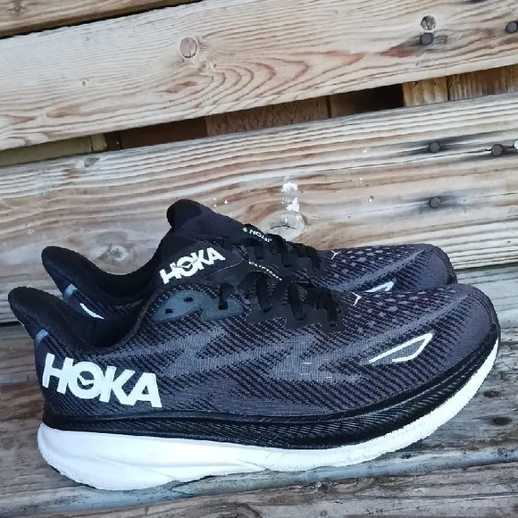 HOKA Clifton 9 Black Running Shoes