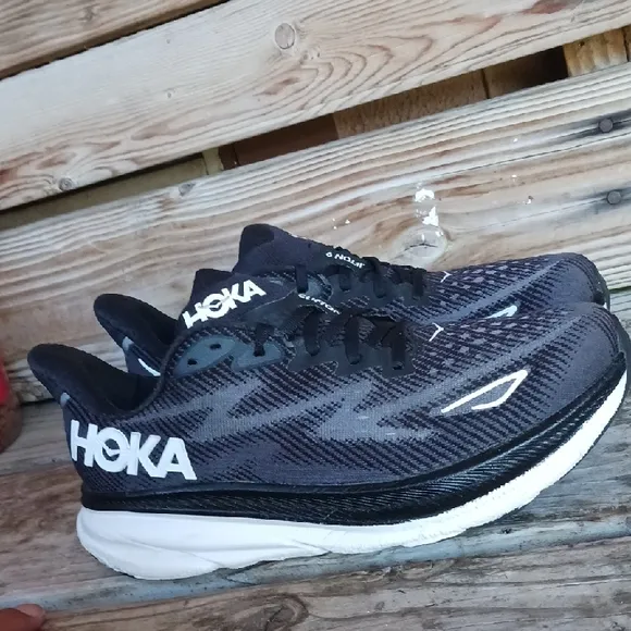 HOKA Clifton 9 Black Running Shoes
