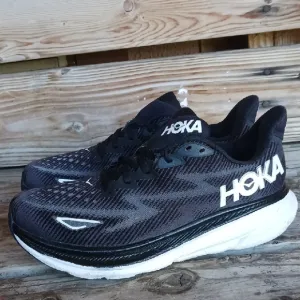HOKA Clifton 9 Black Running Shoes