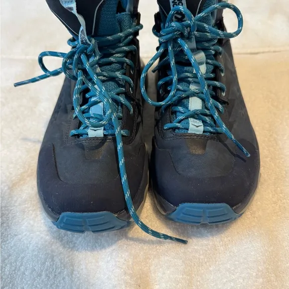Hoka Goretex vibran Black and Blue Hiking Boots