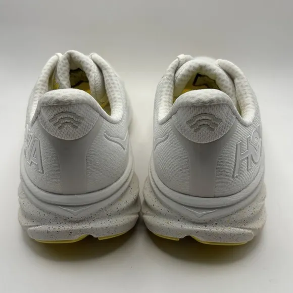 HOKA Men's Clifton 9 Running Shoes Sneakers Size 10.5B