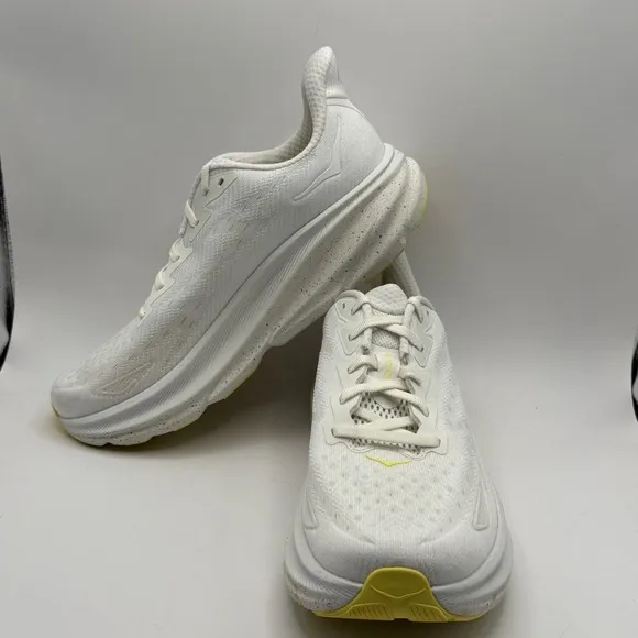 HOKA Men's Clifton 9 Running Shoes Sneakers Size 10.5B