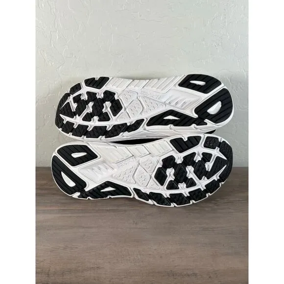 Hoka One One Arahi 7 Men’s 7 Black Running Shoes Size 11 EU 45.5 NWOB