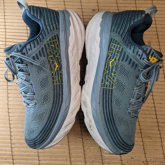 Hoka One One Bondi 6 men's sz 11 blue running shoes