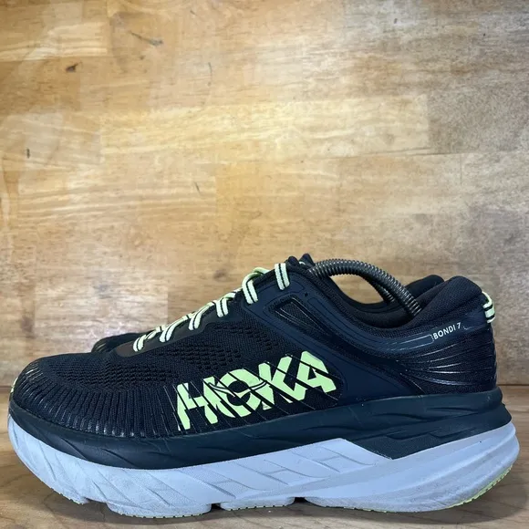 Hoka One One Bondi 7 CUSHIONED Mens Size 10.5 Running Shoes Sneakers Black
