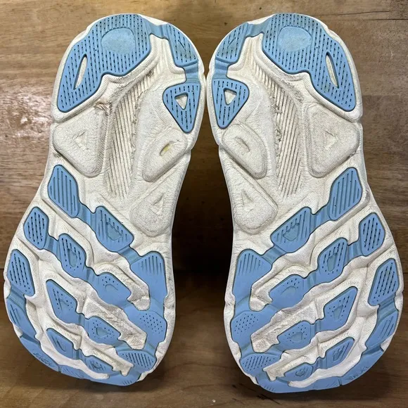 Hoka One One Clifton 9 Womens Size 6 (B)Running Shoes Sneakers Sunlit Ocean
