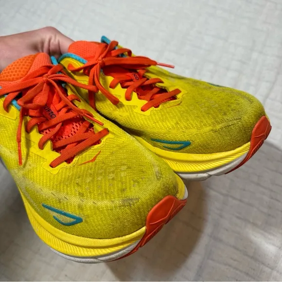 Hoka One One Mens Clifton 9 Yellow Running Shoes Sneakers Size 11 D