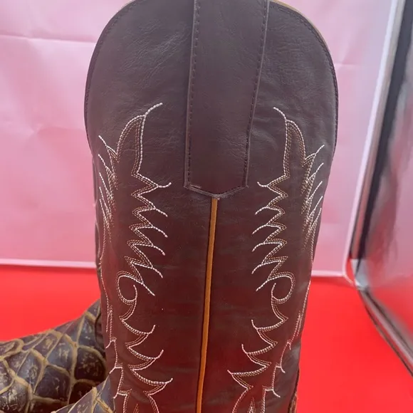 HP horsepower men 6 cowboy boots