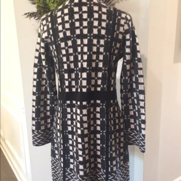 🎉🎉HP🎉🎉 Lovely coat WORN ONCE🎉🎉