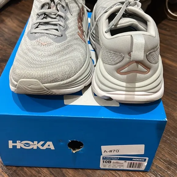 💕HP💕Hoka ladies size 10B gray and tan new with box ( has been worn in store )