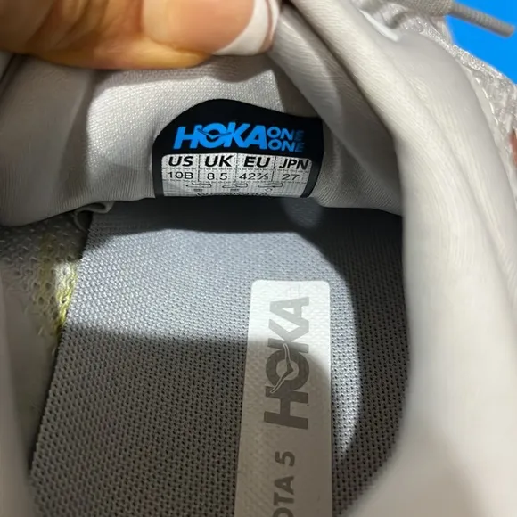 💕HP💕Hoka ladies size 10B gray and tan new with box ( has been worn in store )