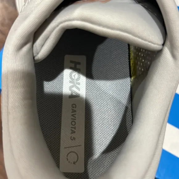 💕HP💕Hoka ladies size 10B gray and tan new with box ( has been worn in store )