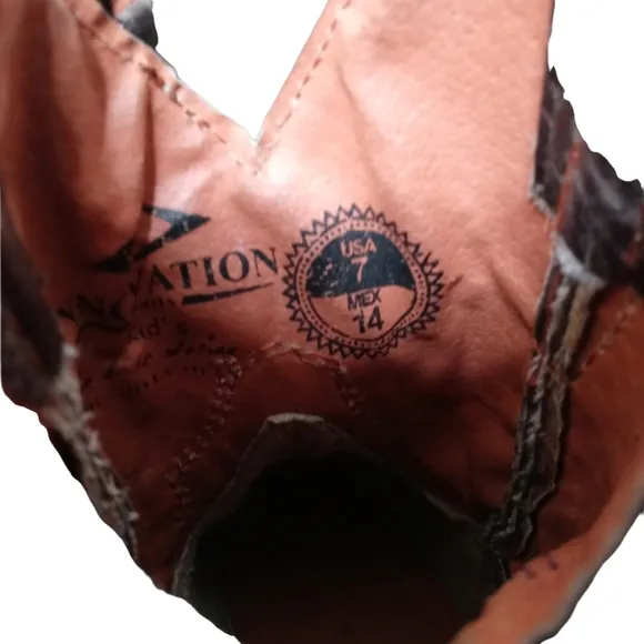 Innovation boots toddler size 7 Mex 14
