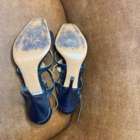 Isabella Fiore Framed  Art - Chic  Heels Sandals 8.5