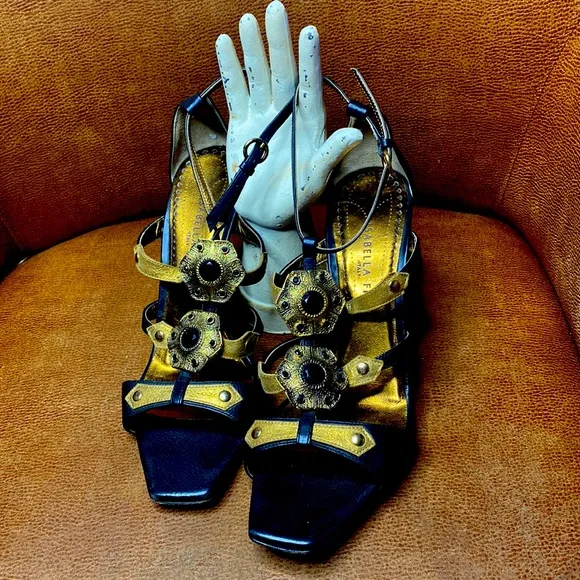 Isabella Fiore Framed  Art - Chic  Heels Sandals 8.5