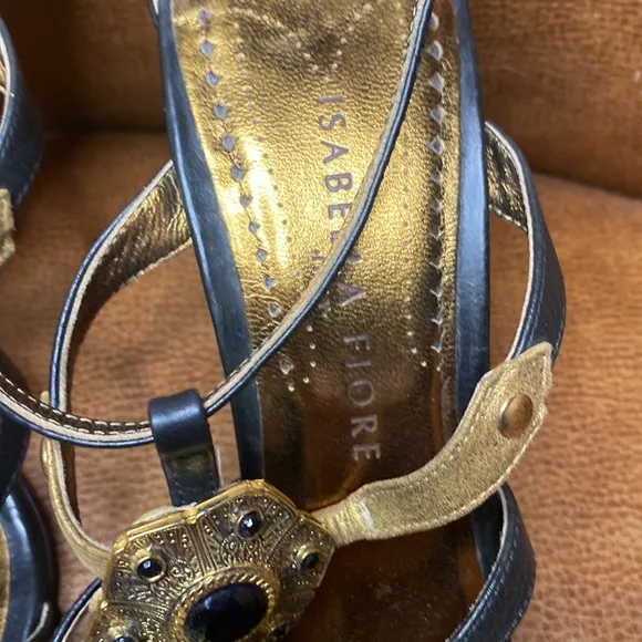 Isabella Fiore Framed  Art - Chic  Heels Sandals 8.5