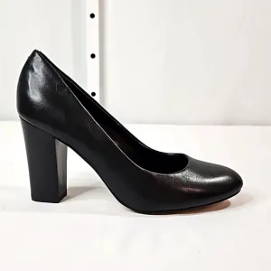 Isola Rosalie Black Leather Pumps Sz 7