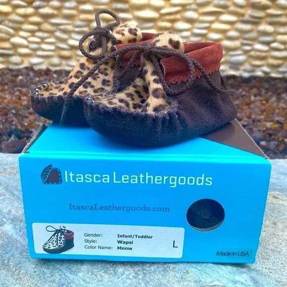 Itasca Leathergoods Baby/Infant Wapsi 'Meow' Leopard Moccasin/Shoes. Large. NWOT