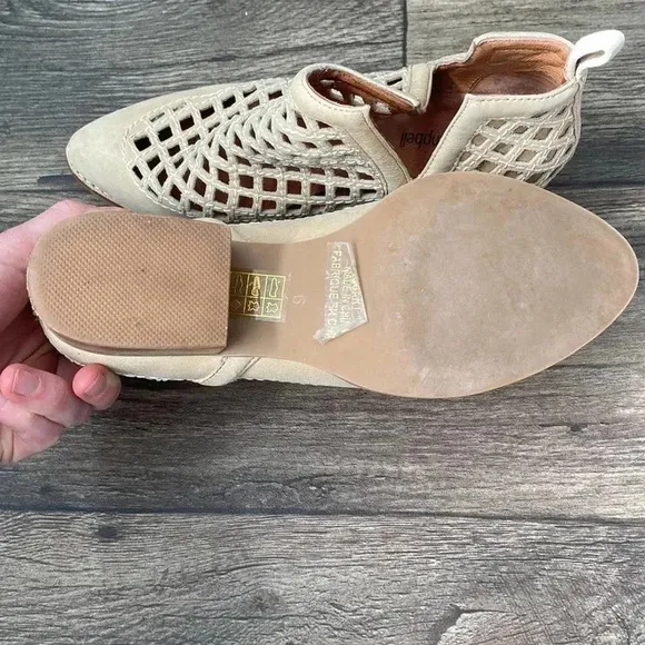 Jeffrey Campbell 6 Taggart Leather Cutout Booties in Ivory