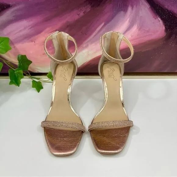 Jewel Badgley Mischka Brand Genny Curvy Heel Sandal in Rose Gold Metallic Size 9
