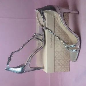 Jewel Badgley Mischka Silver T-Strap Farida Formal Heels size 8.5