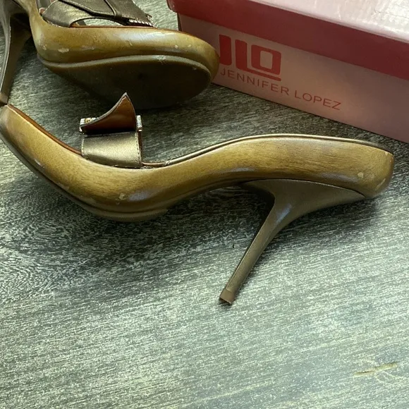 JLO slip on sandals with heels size 8.5 heels are 3.28 tall