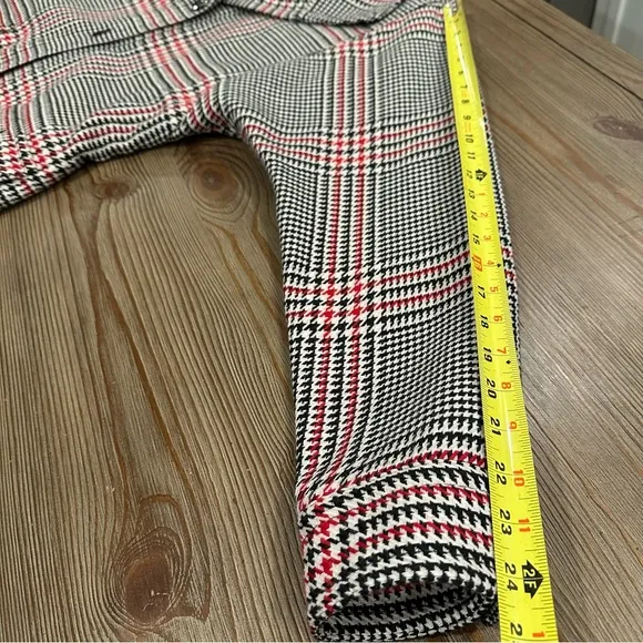 JONES NEW YORK GLEN PLAID WINTER COAT JACKET BELTED WAIST BLACK WHITE RED WINTER
