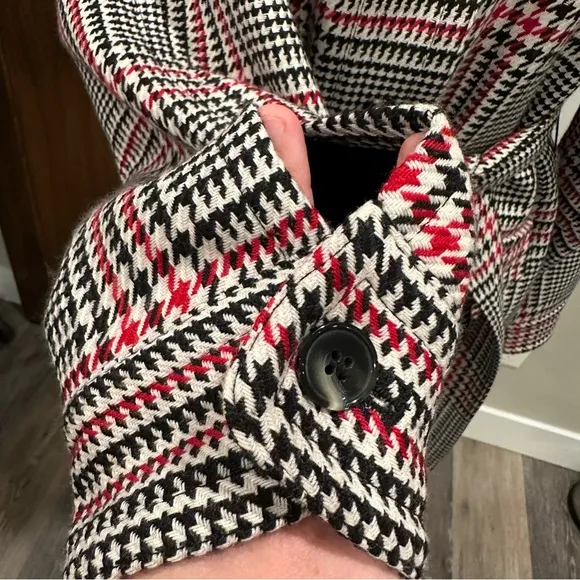 JONES NEW YORK GLEN PLAID WINTER COAT JACKET BELTED WAIST BLACK WHITE RED WINTER