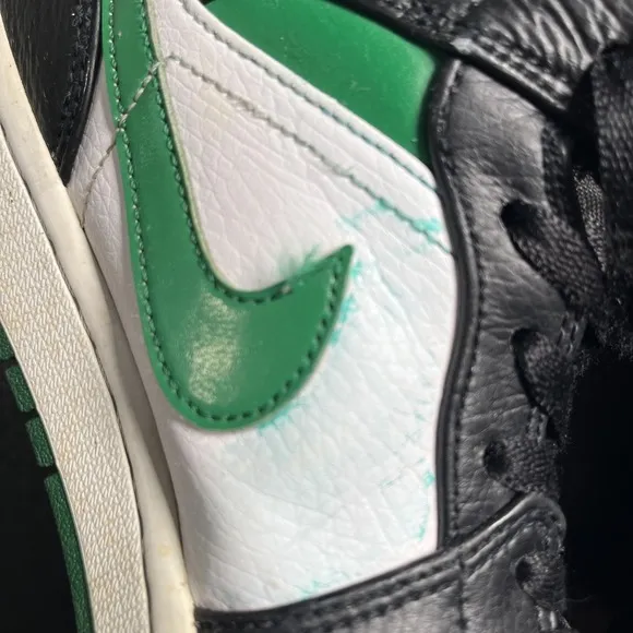 Jordan 1 Mid Pine Green Men's 8 Green 554724-067 Lace Up Basketball Sneakers