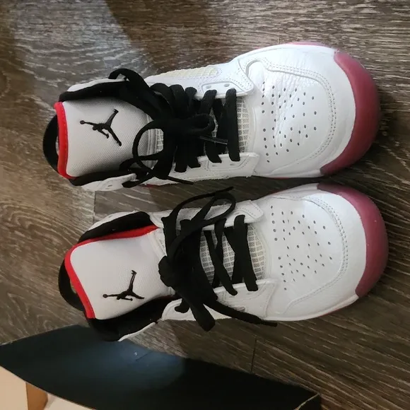 Jordan Pro Strong Sneakers Youth Size 6