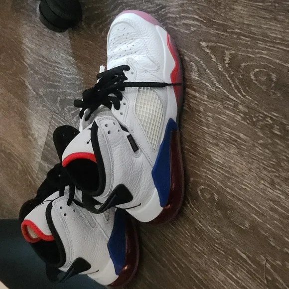 Jordan Pro Strong Sneakers Youth Size 6