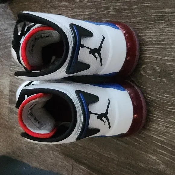 Jordan Pro Strong Sneakers Youth Size 6