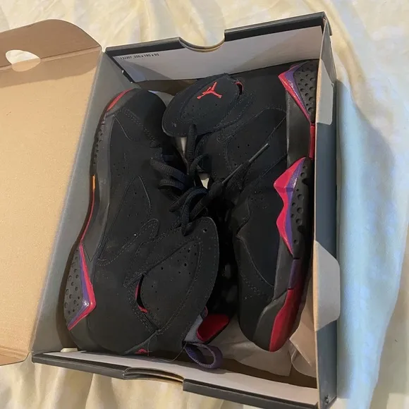 Jordan raptors sneakers size 2
